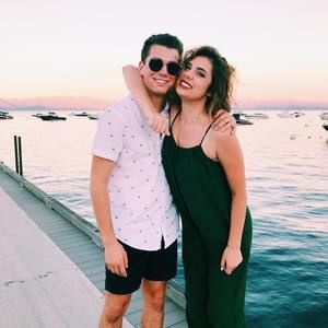 Meet your Posher, Foster